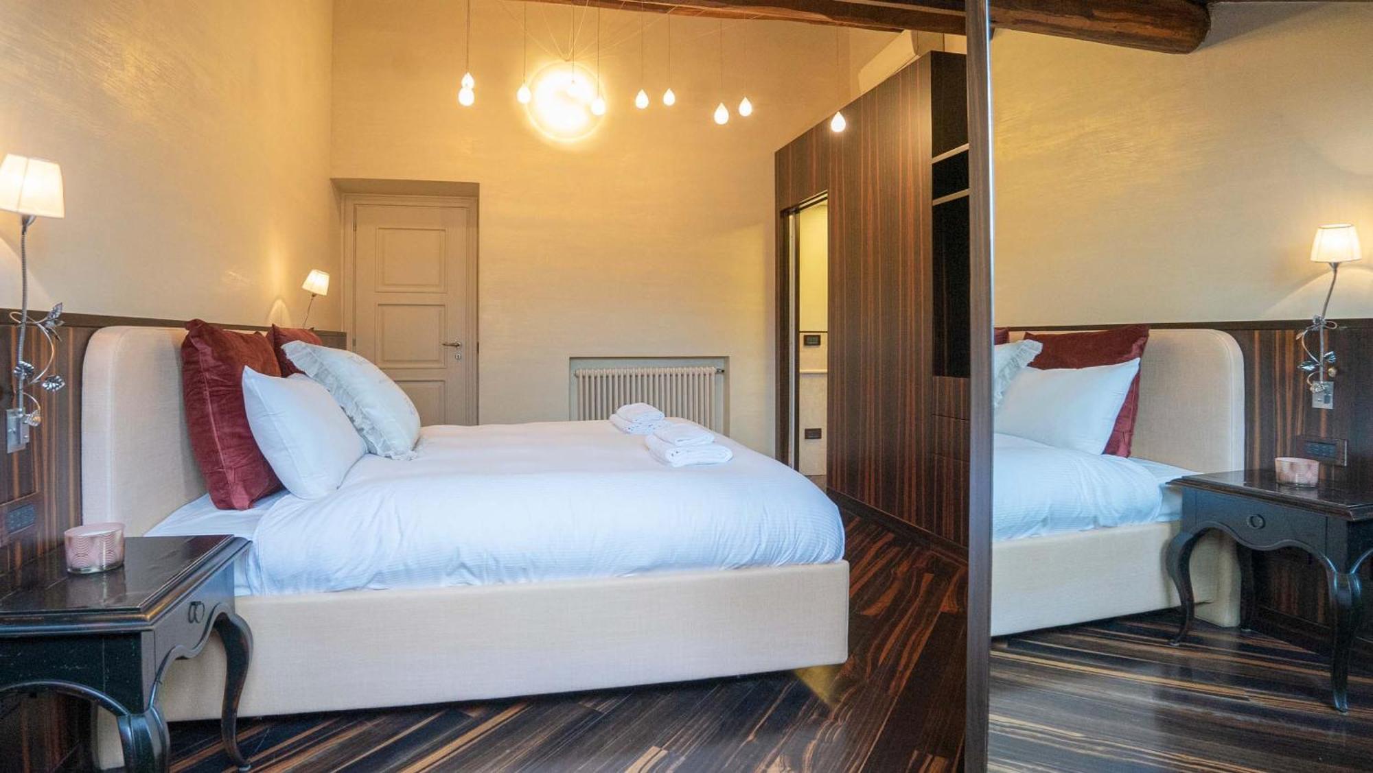 Piazza Venezia Charming Apartments With View Roma Esterno foto
